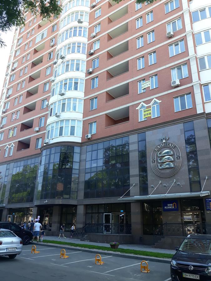 Капитан Odessa Exterior foto